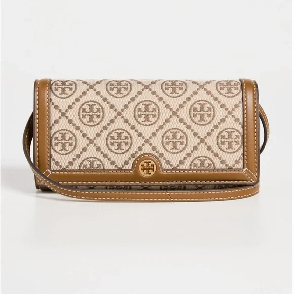 New, T monogram jacquard chain wallet - Picture 4 of 17